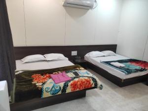 Group of Appartment Near Ganga