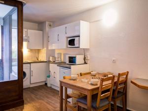 Studio 4 Pers avec WiFi et Parking à Brides-les-Bains - FR-1-512-59