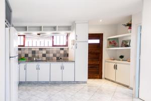 Luminoso PH con 2 dormitorios, patio