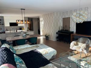 6 P - Parking - Wifi - Terrasse - 3hvězdičkové hotely ve městě Ženeva