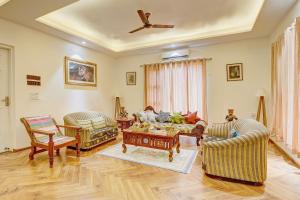 Aravale Farm Pet-friendly 4-BHK Farmhouse With Private Pool, 2-Acre Lush Garden & Aravali Views