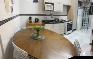 Praia do Tombo - Aconchego no Guarujá