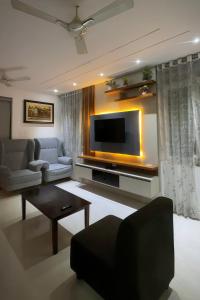 Elva villa-A luxurious 3bhk home stay near KPHB