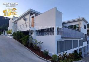 Villa Clarine - Relaxing 3BR Unique Villa