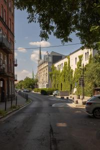 Bright Studio Chorzów for 4 Guests 1,6km Silesian Stadium by Noclegi Renters