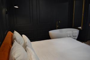 Central Gate apartment