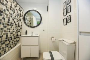 Alcazaba Del Mar parking next to the beach