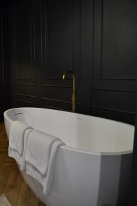 Central Gate apartment