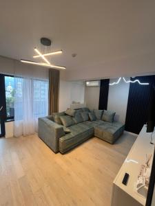 Family Home 2 Centru Palas Mall