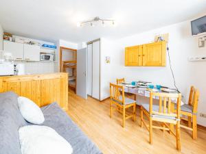 Studio 20m² avec balcon pour 4 pers. à Saint-François-Longchamp - FR-1-807-50