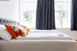 New City Studio near Schönbrunn Palace & Metro U3