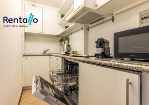 Duomo Delight Suite - 200 meters from the Duomo