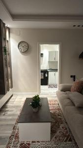 استوديو عذية