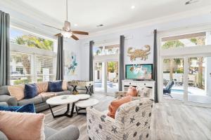 Frangista Breeze With Heated Pool