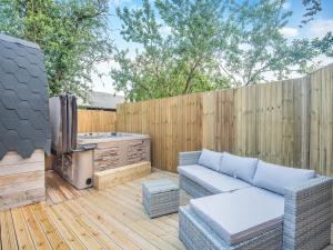 Boxing Hare - Uk39915