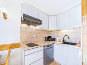 Studio confortable aux pieds des pistes, proche commerces et garderie - FR-1-398-666