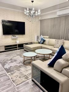 oliphant private House