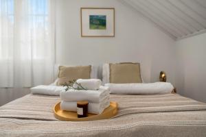 Nordic Red Villa Hosted by Hygge Host