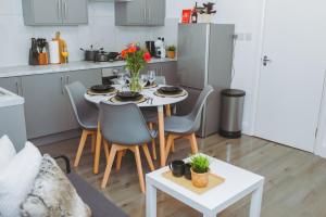 Perfectly Located City Centre Apartments