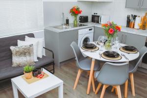 Perfectly Located City Centre Apartments