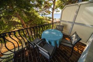 Anna in HvarMittel-Dalmatien