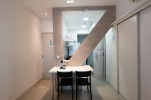 IpanemaArpoador • 2 Suítes • 100m da Praia