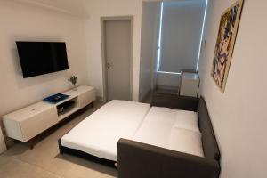 IpanemaArpoador • 2 Suítes • 100m da Praia