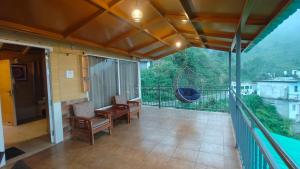 the moonlight home stays 2