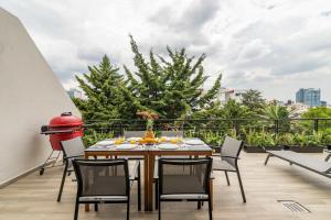 Capitalia - NEW Amazing PH WTC