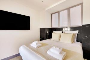 Pick A Flats Apartment in Montaigne - Avenue Montaigne