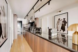 Pick A Flats Apartment in Montaigne - Avenue Montaigne