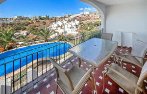 3 Bedroom Cozy Home In Fuengirola