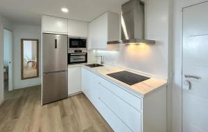 1 Bedroom Lovely Apartment In Benalmadena