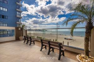 Sua estadia completa a beira-mar na melhor localização de BC - CETs