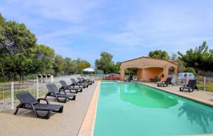 2 Bedroom Cozy Home In Lablachère