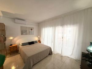 Finlandia Studio by Los Locos beach