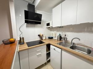 Finlandia Studio by Los Locos beach