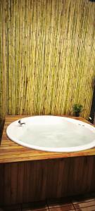 Un oasis en la ciudad, La Casita