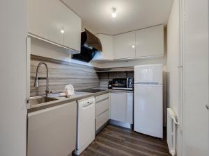 Appartement T2 de standing au pied des pistes, 4 pers., Val-dIsère - FR-1-567-89