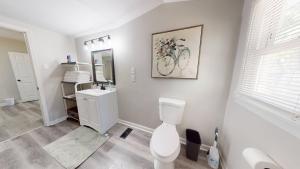 3 Bed 2 bath Pet Friendly in Historic Bates Hendricks