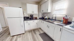 3 Bed 2 bath Pet Friendly in Historic Bates Hendricks