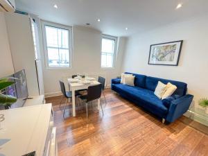 Embankment 2-Bed Flat with AC near Charing Cross, Trafalgar Square, London Eye, Big Ben