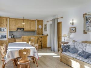 Appartement 2 chambres en centre-ville à Megève avec balcon et wifi - FR-1-453-107