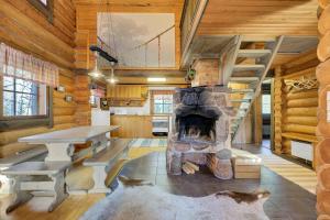 Laavu 13 Original Log Cabin with Sauna