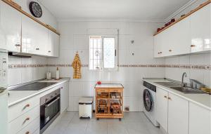 2 Bedroom Stunning Home In Torrevieja