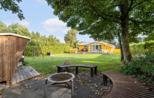 Amazing Home In Tarm With Wifi