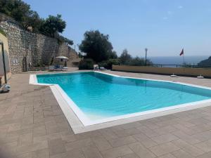 Hostdomus - Phil House