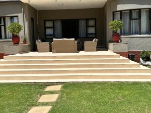 Beautiful Home in Houghton