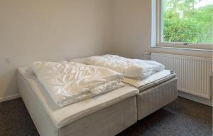 3 Bedroom Stunning Home In Fårvang