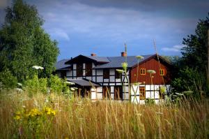 Chalet Chmielny Zakątek Smolne Pologne